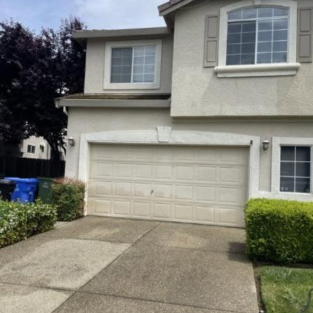 The Benefits of Professional Driveway and Concrete Cleaning Before Summer
