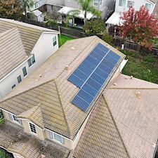 Roof-Moss-and-Algae-Removal-In-Elk-Grove-CA 1