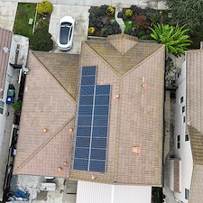 Roof-Moss-and-Algae-Removal-In-Elk-Grove-CA 2