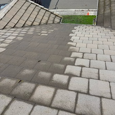 Top-Quality-Moss-Removal-And-Roof-Soft-Washing-In-Elk-Grove-CA 2