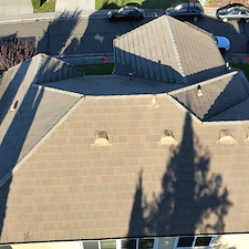 Top-Quality-Moss-Removal-And-Roof-Soft-Washing-In-Elk-Grove-CA 1